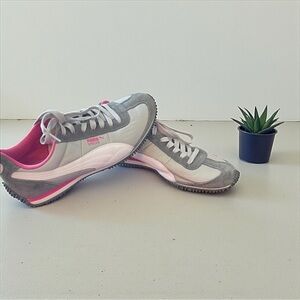 Puma Women's Gray and Pink Athletic Shoes